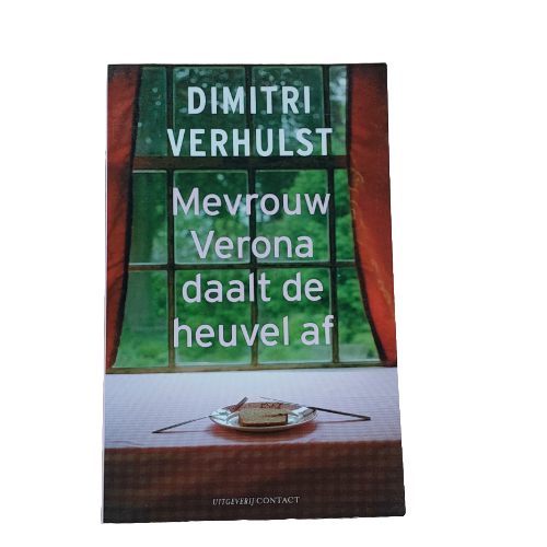 Mevrouw Verona daalt de heuvel af